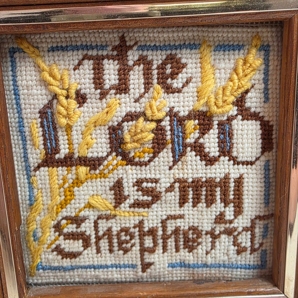 Sunset Needlepoint 5723 'The Lord Is My Shepherd' Needlepoint 6x6 Frame Psalm 23 - Picture 6 of 11